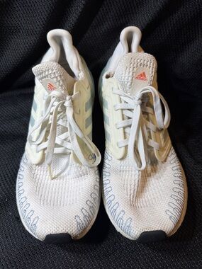 adidas Men's Ultraboost 20 Running Shoe Size 7.5